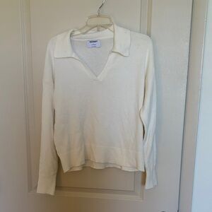 Old Navy Cream V-Neck Women's Sweater